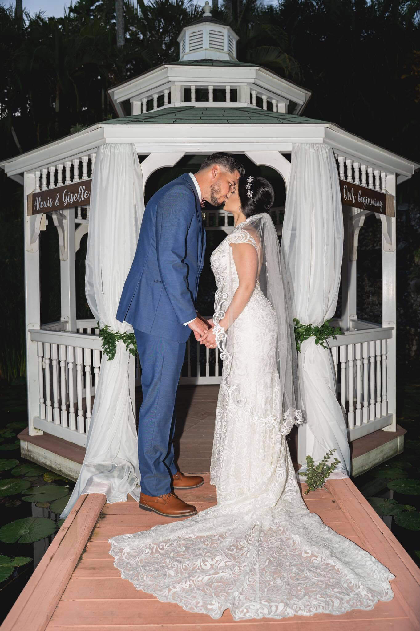 Novias Otilio Santiago